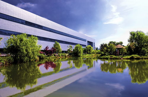 內(nèi)外兼修 善作善成 云南中煙紅塔集團(tuán)昭通卷煙廠(chǎng)的發(fā)展之路與云南房地產(chǎn)的借鑒意義